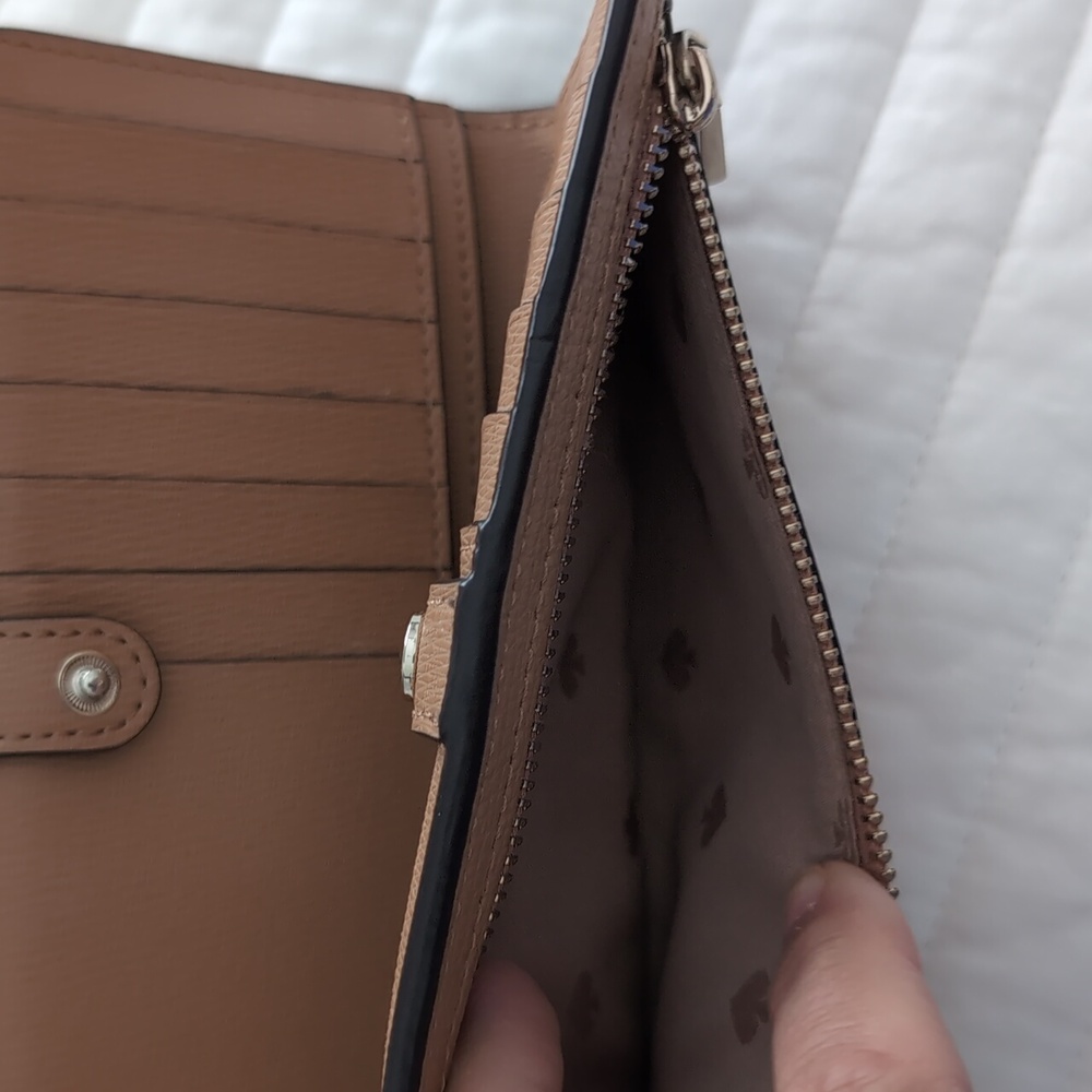 Kate Spade Tan Wallet - Picture 7 of 10